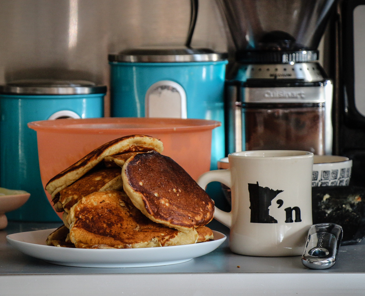 Pancakes make people happy